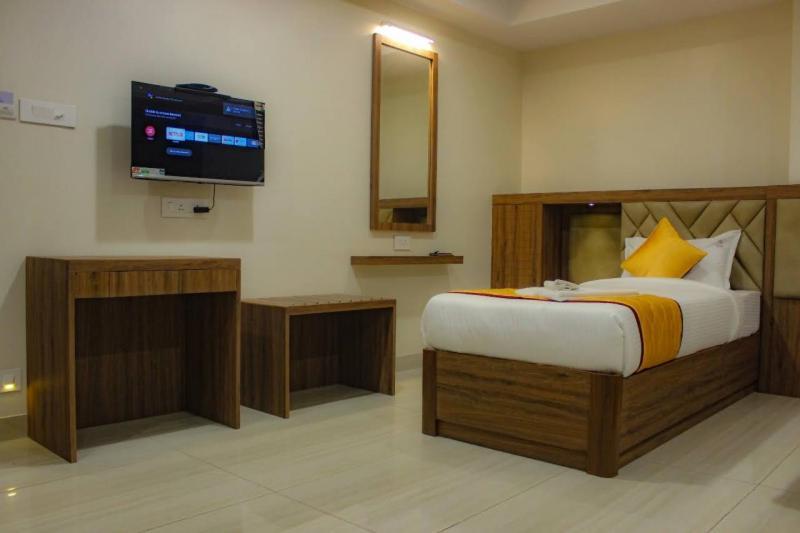 Rr Mount Elite Suites Chennai Esterno foto