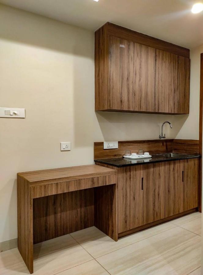 Rr Mount Elite Suites Chennai Esterno foto